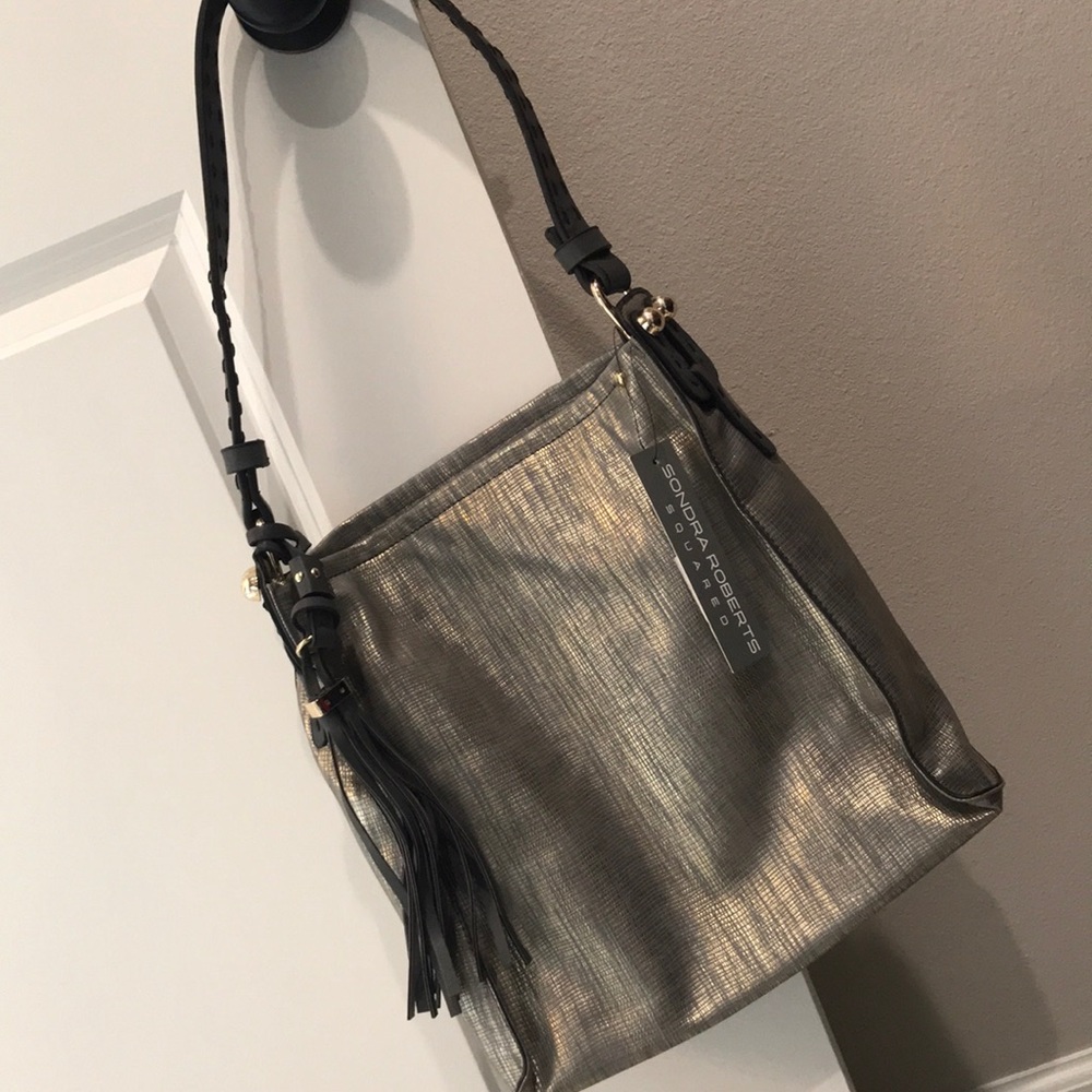 Silver metallic purse! NWT